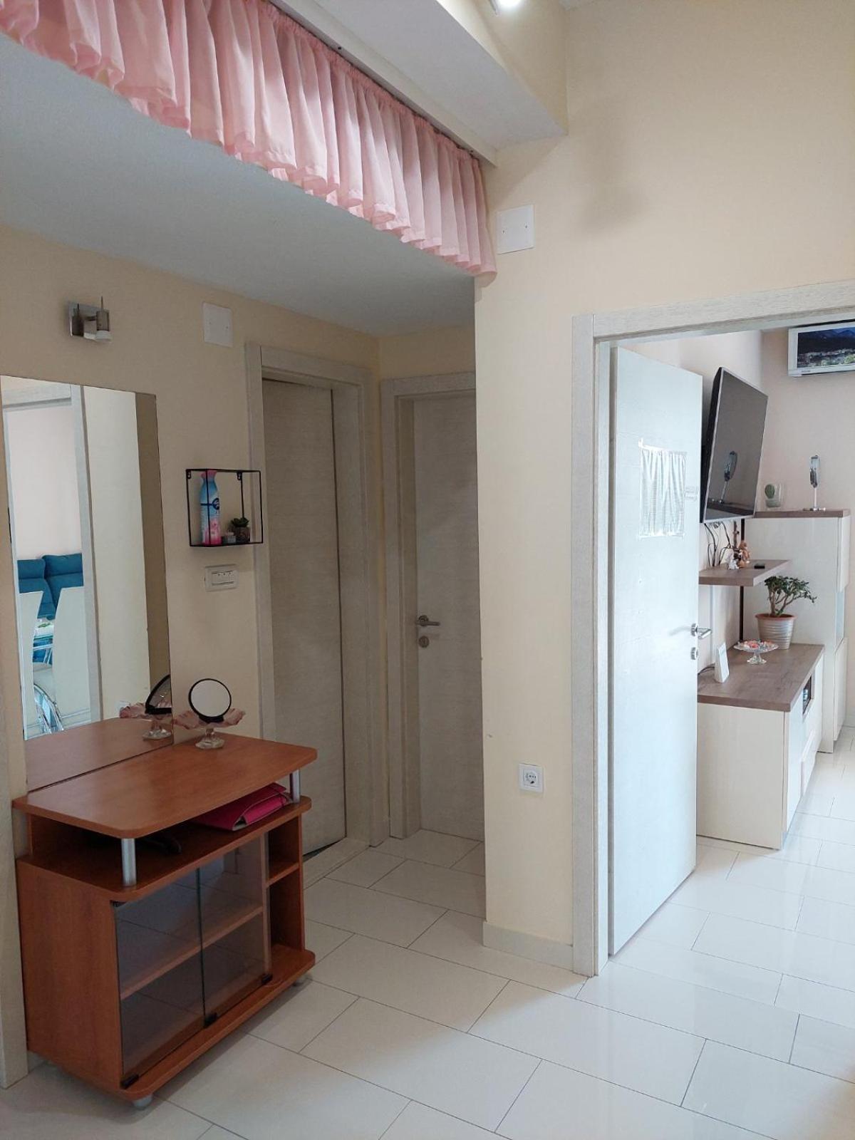 Apartman Gabriel Podgora Esterno foto