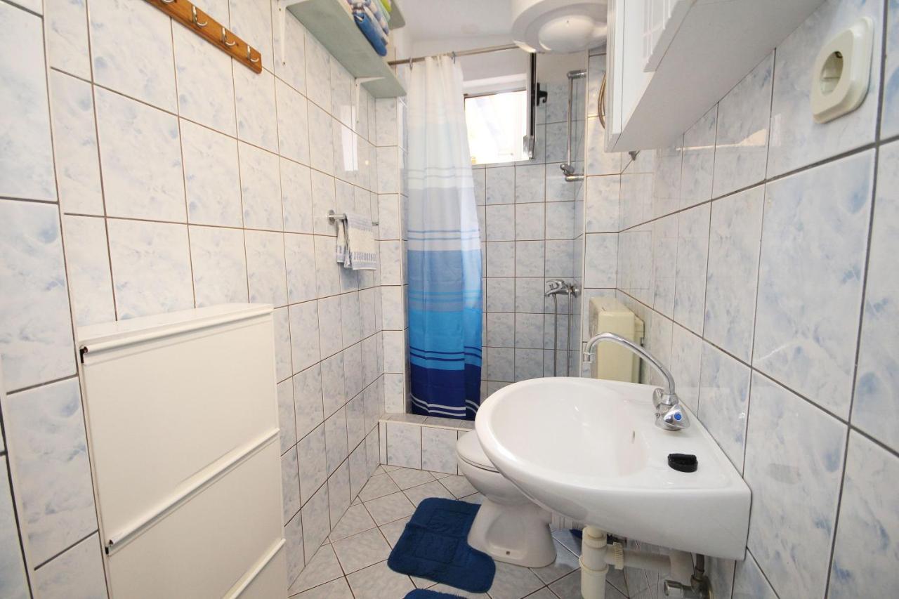 Apartman Gabriel Podgora Esterno foto